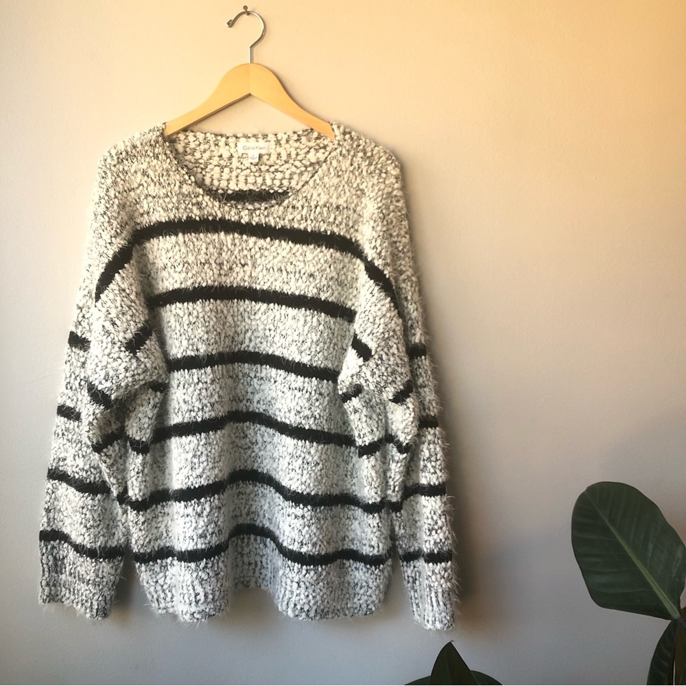 Calvin Klein Oversized Soft Fuzzy Sweater - Picture 12 of 12